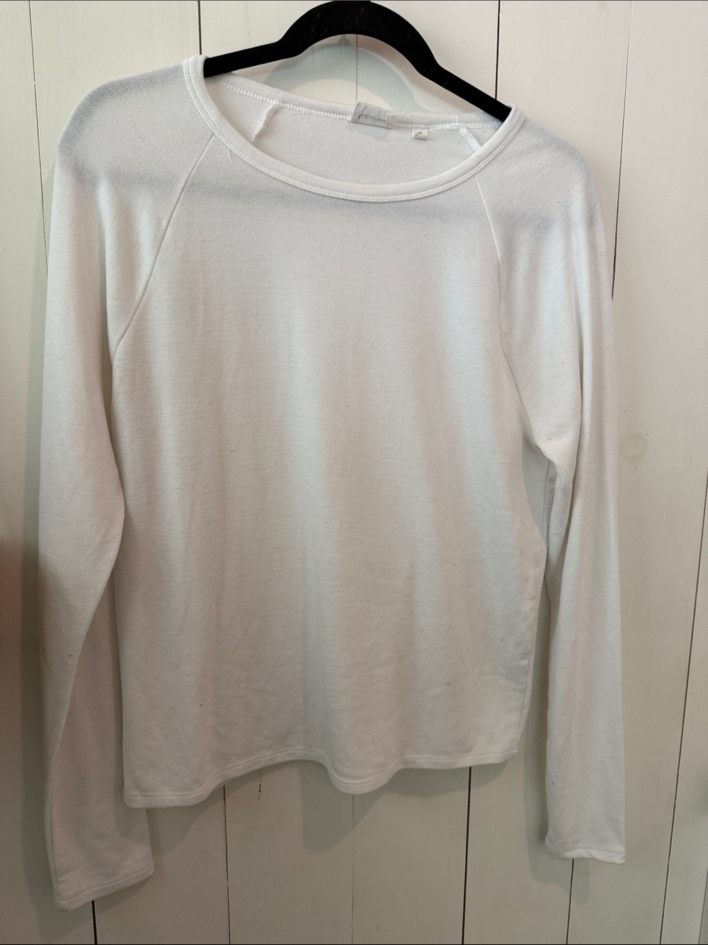 Wilfred White Long-Sleeve Crewneck Top